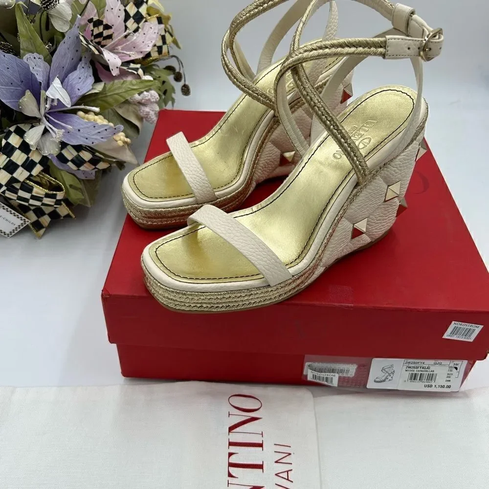 Valentino Garavani comes original